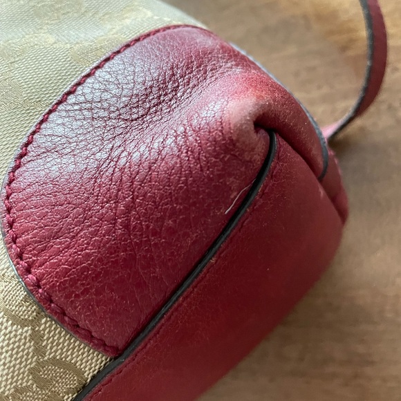 Gorgeous Red Classic Gucci Bag 👛 - Picture 7 of 15